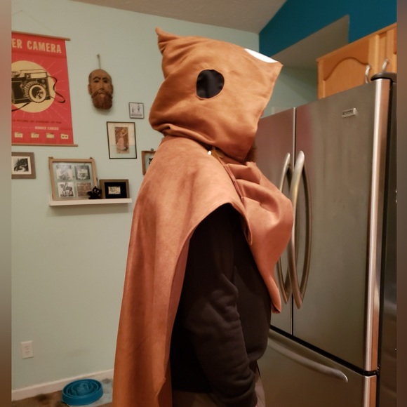 Aegis Defenders cloak - Picture 11 of 12